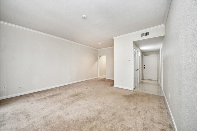 Building Photo - 2400 N Braeswood Blvd