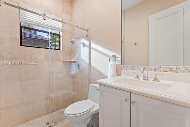 Building Photo - 10775 Blue Palm St