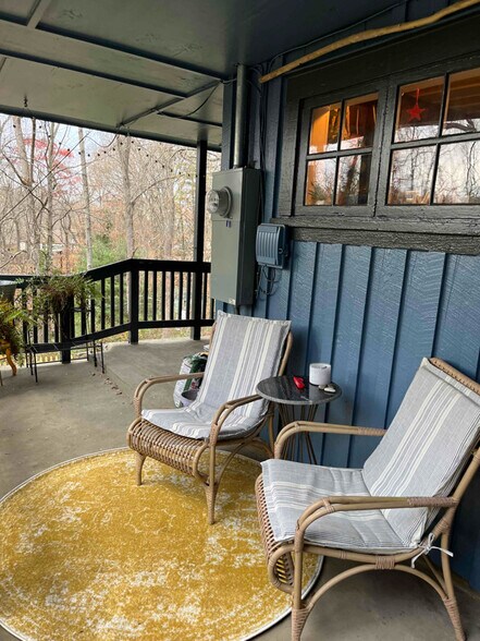 Building Photo - 12 Laurel Terrace