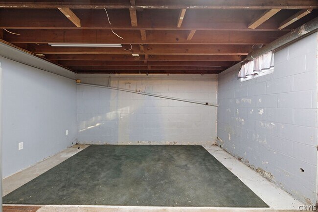 Building Photo - 7310 Oswego Rd