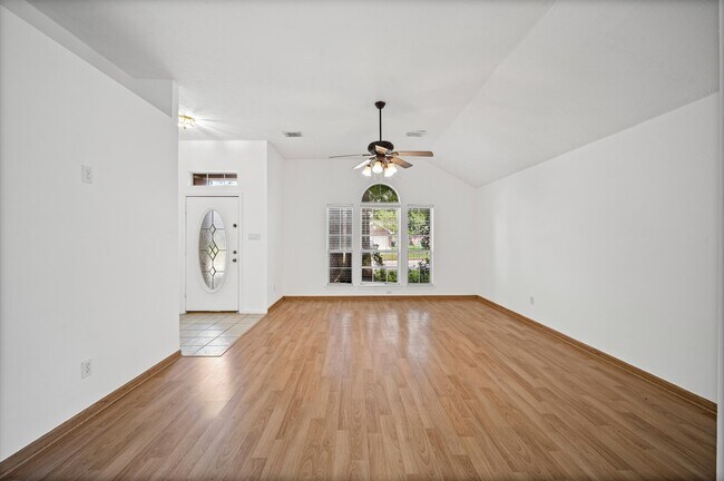 Building Photo - 26115 Cypresswood Dr