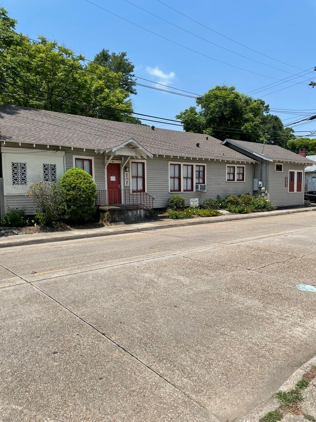 Building Photo - 500-502 S Pierce St