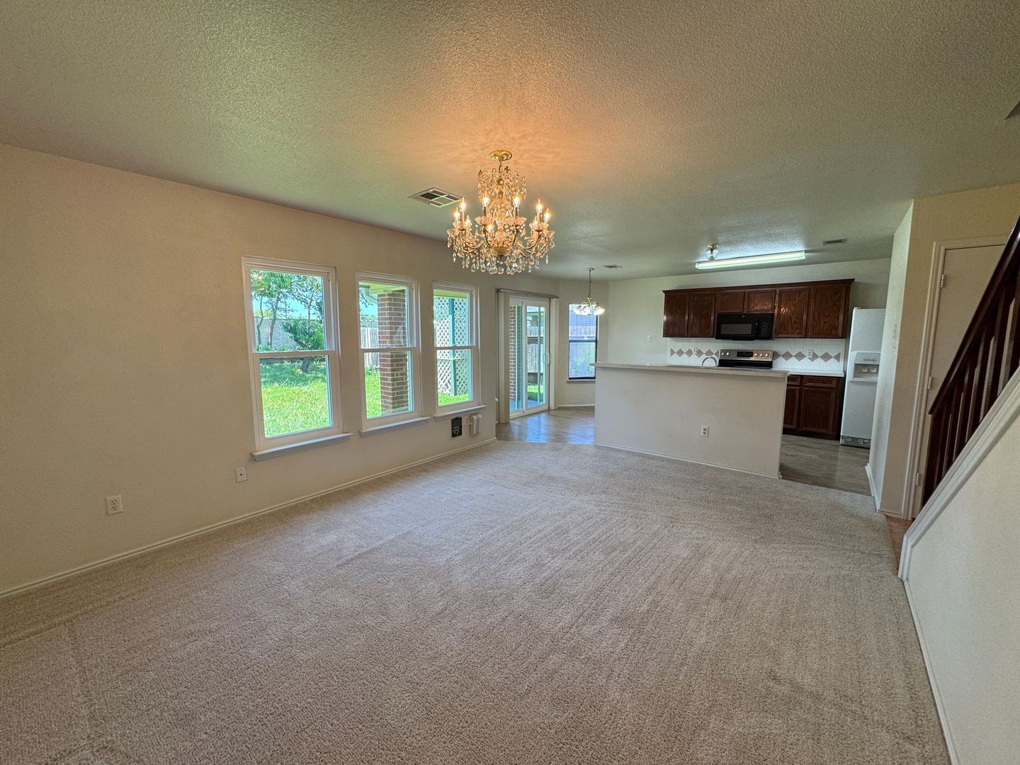 Building Photo - 1204 Bristol Dr