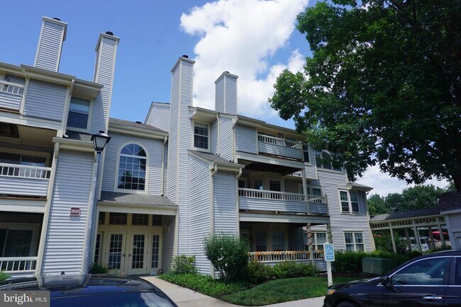 Primary Photo - 202 Salem Ct