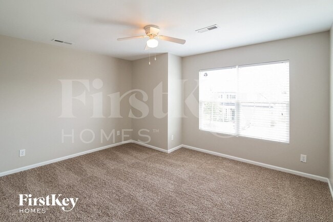 Building Photo - 137 Marinella Dr