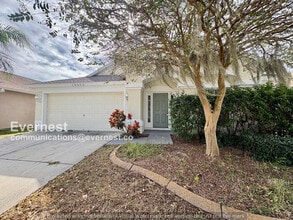 Building Photo - 4 Bed/2 Bath Home with Garage / Pet-Friendly / Coming Soon!