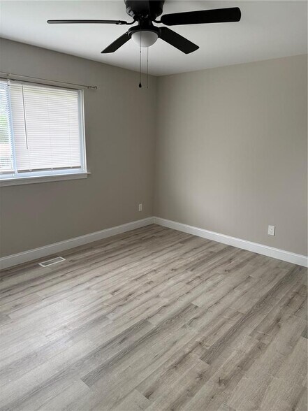 Building Photo - 3408 Greiner Dr