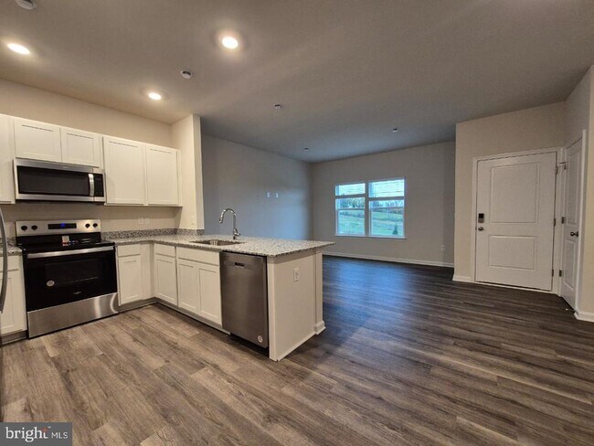 Building Photo - 141 Tigney Dr