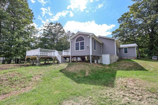 Building Photo - 55 Holbrook Hill Rd