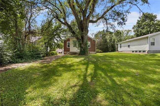 Building Photo - 10194 Imperial Dr