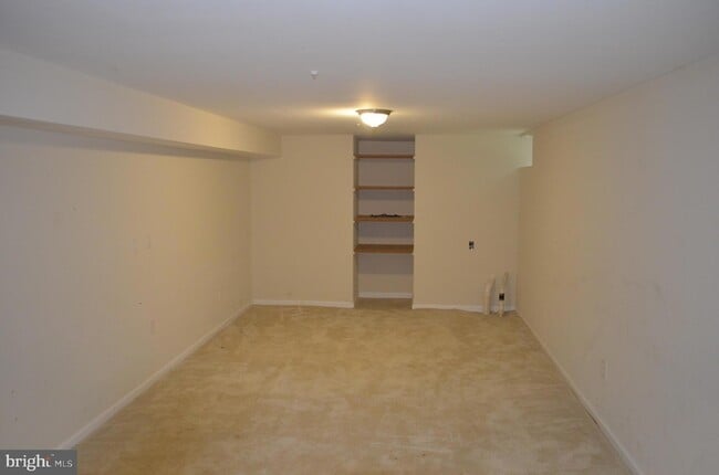 Building Photo - 12503 Woodsong Ln
