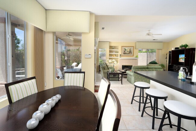 Building Photo - 29543 W Laguna Dr