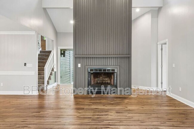 Building Photo - 15 Glenkirk Dr