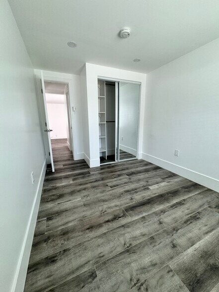 Smaller Bedroom - 621 Manhattan Avenue