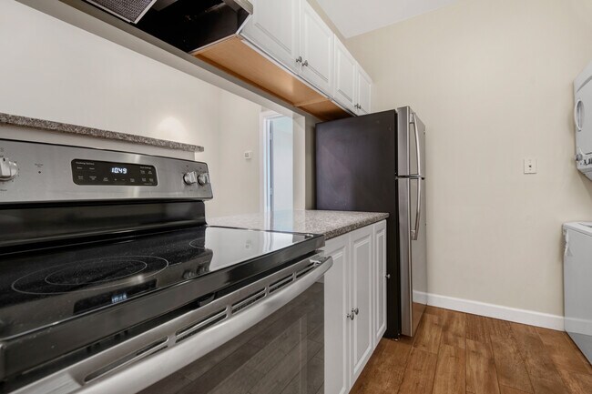 Building Photo - 2104 18th St NW