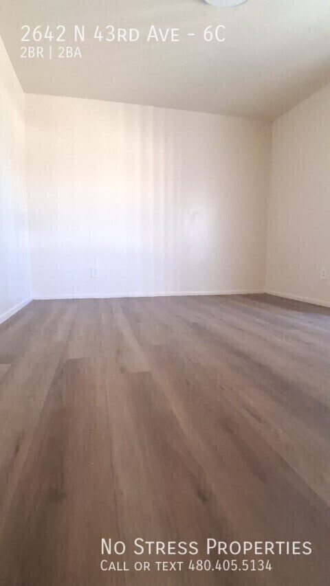 Building Photo - 2642 N 43rd Ave