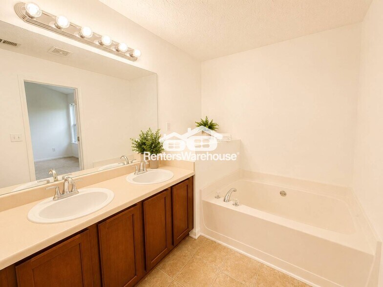 Building Photo - 5628 Cascade Run