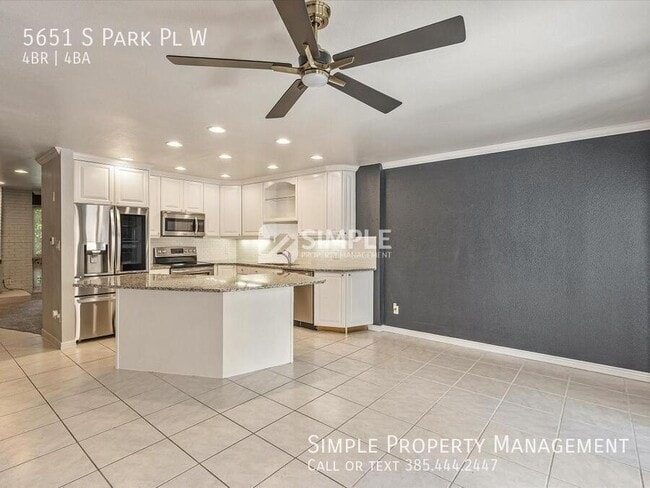 Building Photo - 5651 S Park Pl W