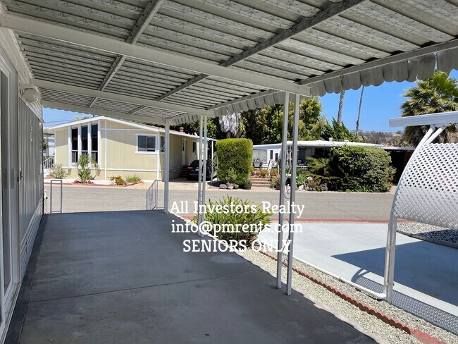 Building Photo - 141 Douglas Dr