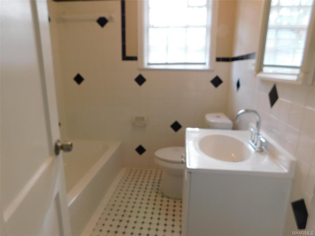 Building Photo - 3547 N Wareingwood Dr