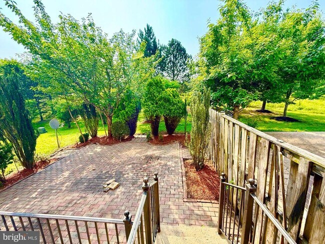 Building Photo - 16579 Bramblewood Ln