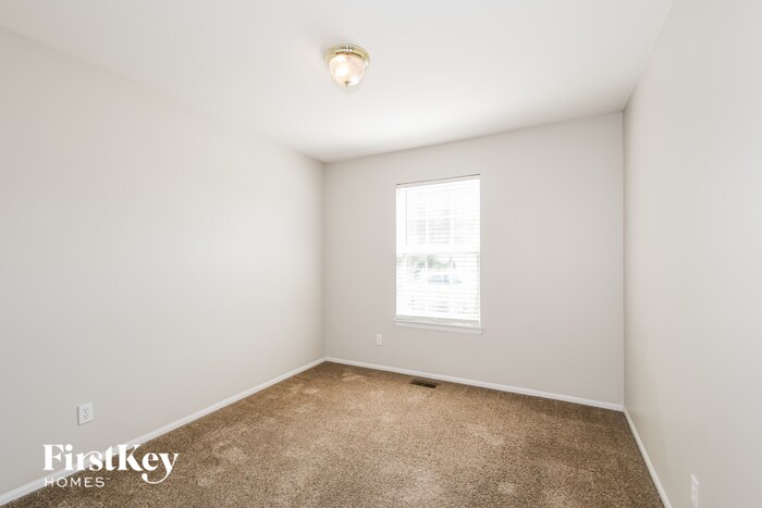Building Photo - 1099 Reddington Timbers Dr