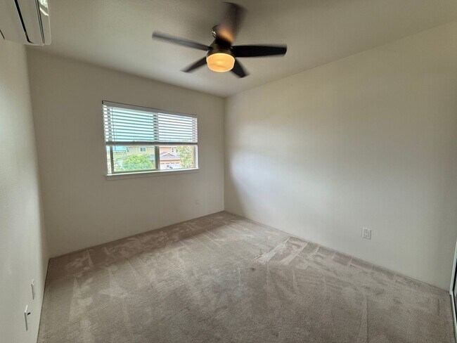 Building Photo - AULU at Hoopili 3 bedroom 2.5 bath home wi...