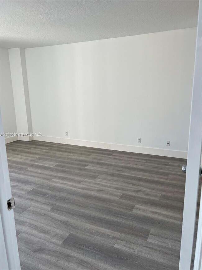 Building Photo - 3300 NE 192 St