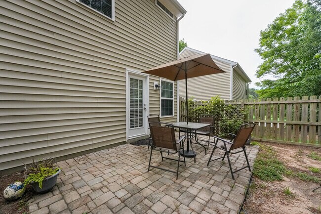 Building Photo - 2203 Elk River Dr