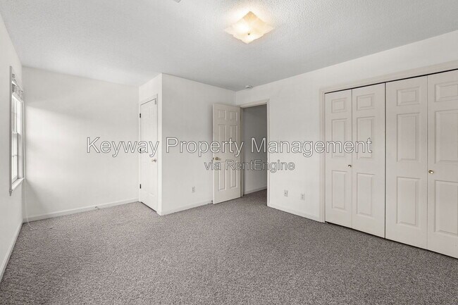 Building Photo - 344 Folkstone Cir