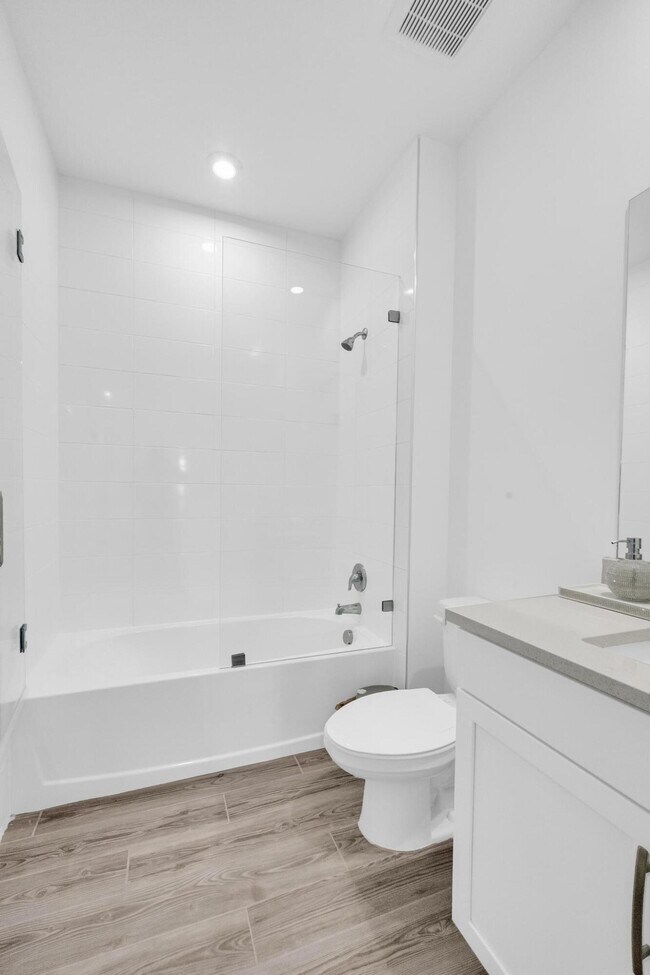 Building Photo - 9060 Remy Ln