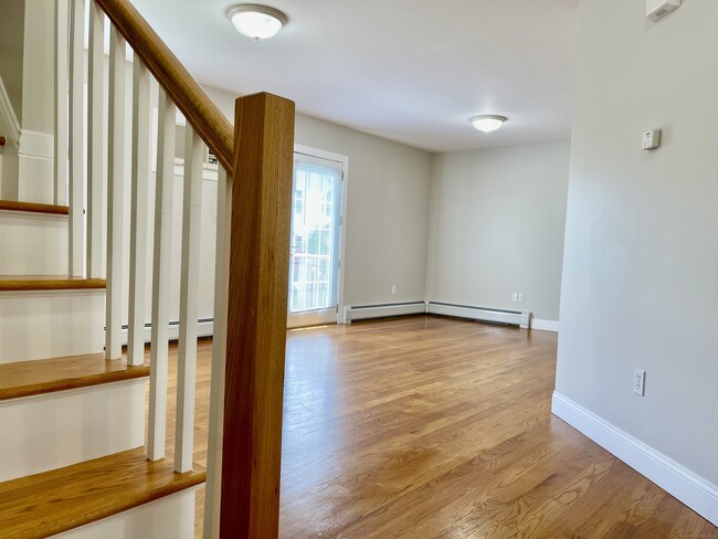 Building Photo - 32 Westville Ave