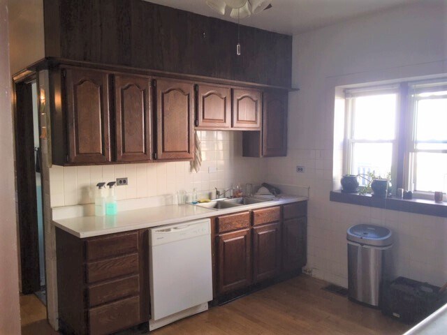 Building Photo - 3939 N Paulina St