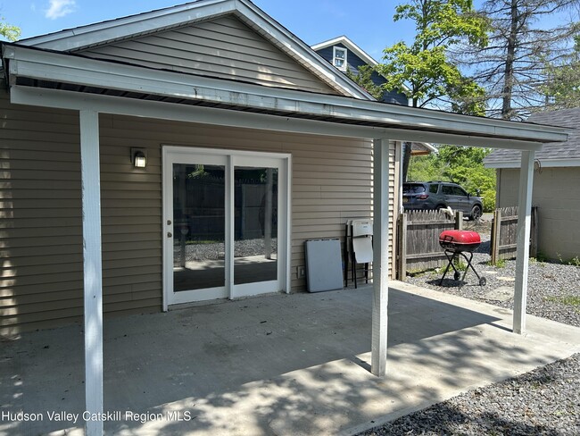 Building Photo - 117 Joslen Blvd