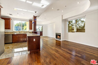 Building Photo - 632 Kings Rd