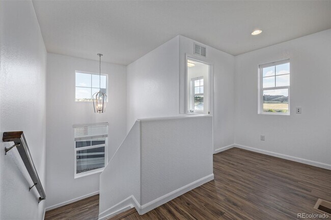 Building Photo - 5367 Spring Ridge Trl