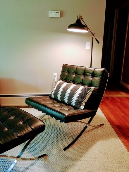 Building Photo - 386 Hildred Dr