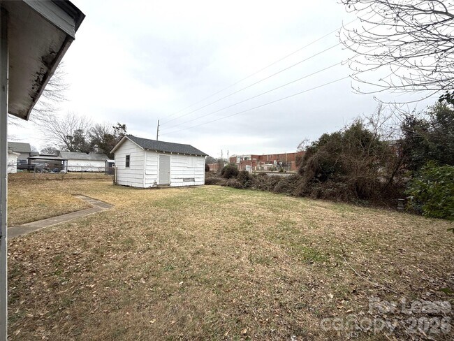 Building Photo - 1903 Flint Ln
