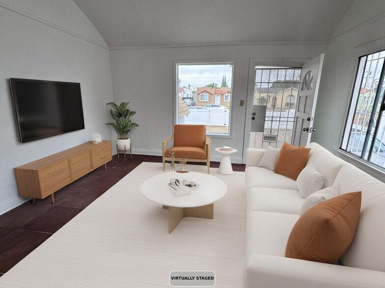 Building Photo - 540 W 107th St