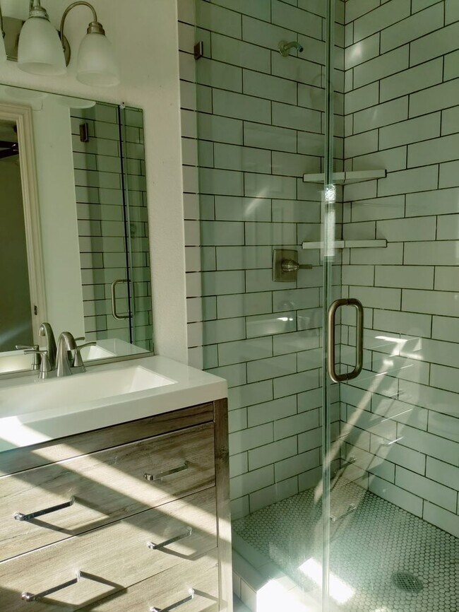 Building Photo - DRFTWOOD