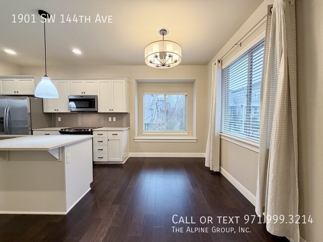 Building Photo - 1901 SW 144th Ave