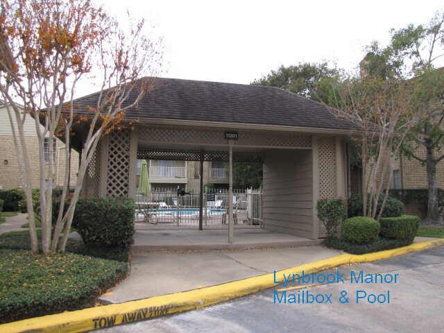 Building Photo - 11201 Lynbrook Dr