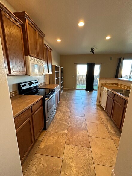 Building Photo - 11840 Bremen Pt