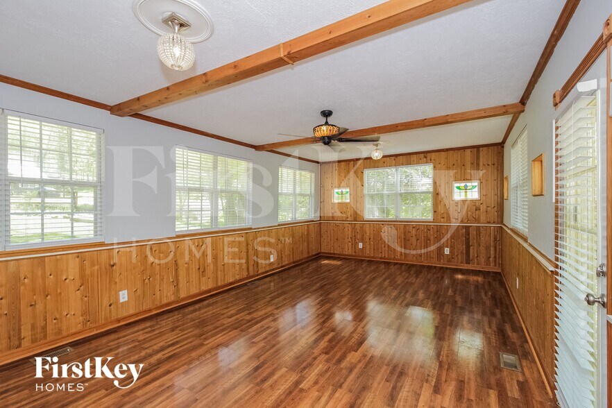 Building Photo - 30 Roving Hills Cir SE