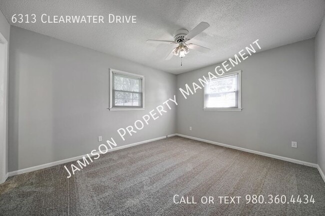 Building Photo - 6313 Clearwater Dr