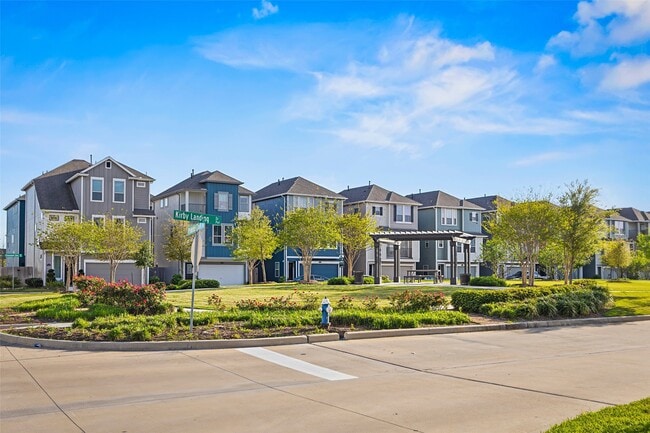 Building Photo - 11909 Primrose Creek Trail