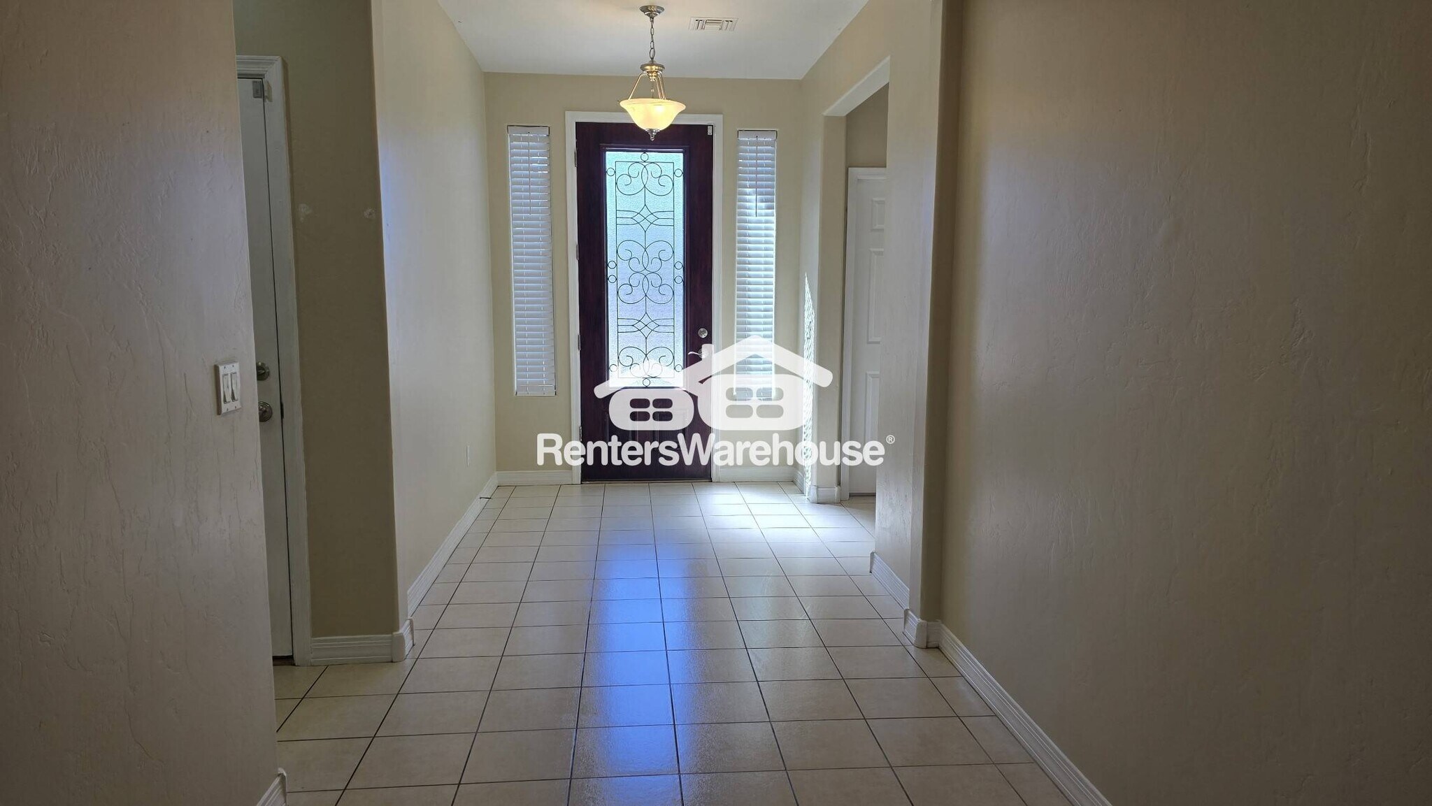 Building Photo - 8330 N Mountain Stone Pine Way