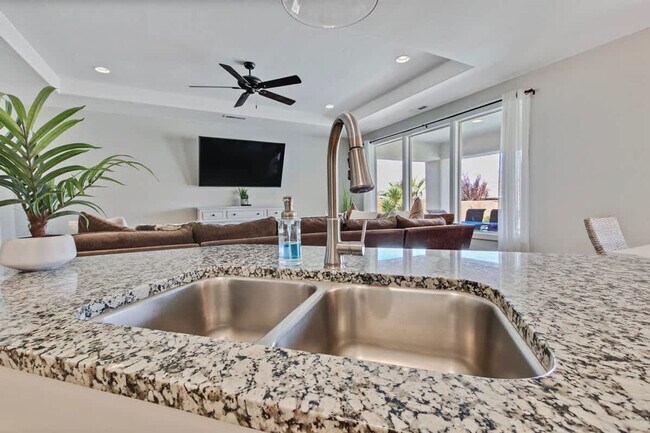 Building Photo - 3364 W 2490 S