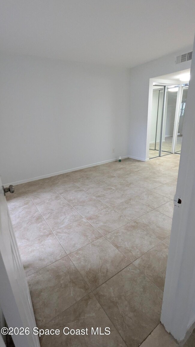 Building Photo - 1633 Sunny Brook Ln
