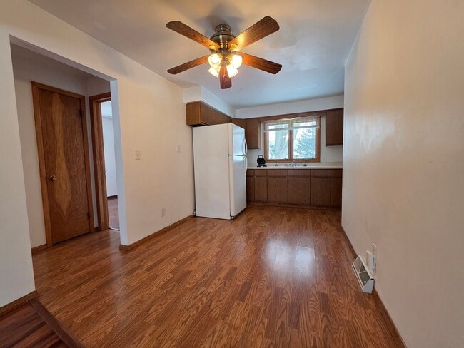 Building Photo - 416 Park Ln